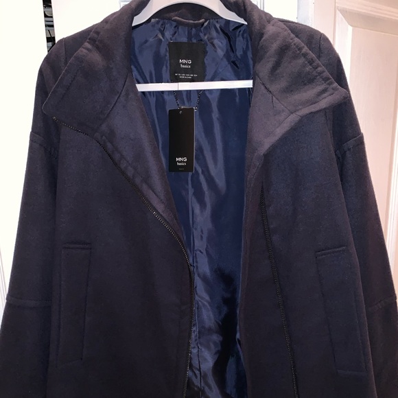 Winter Coat - Picture 1 of 2